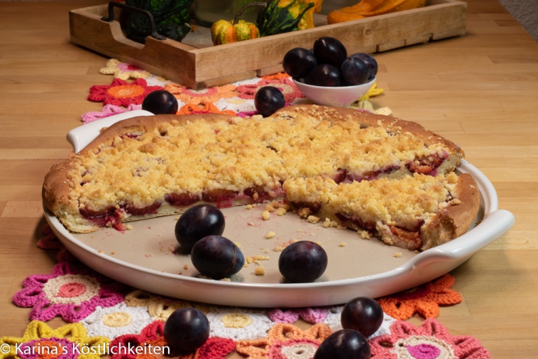 Petras Zwetschgenkuchen mit Streuseln - Karina Groß mit Pampered Chef