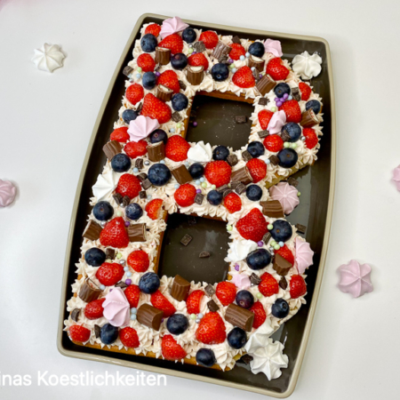 Rezept Erdbeer-Prosecco-Lettercake Kuchenform für Nummern und Buchstabe Pampered Chef®